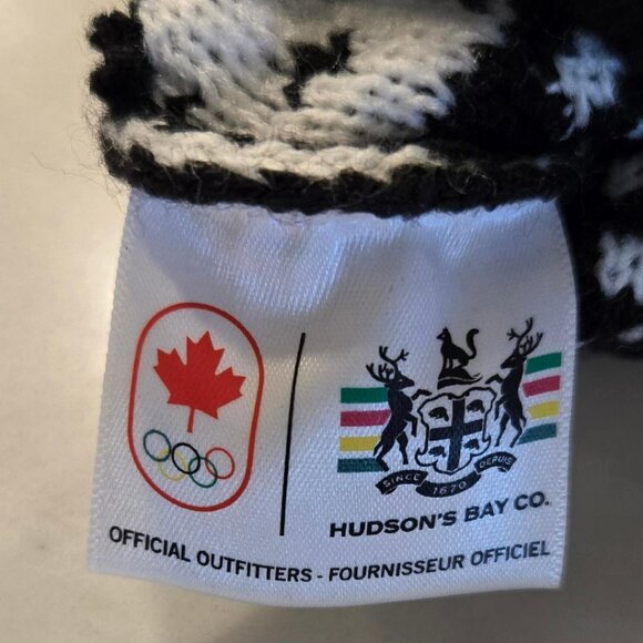 2012 Olympic Mittens - Picture 4 of 8